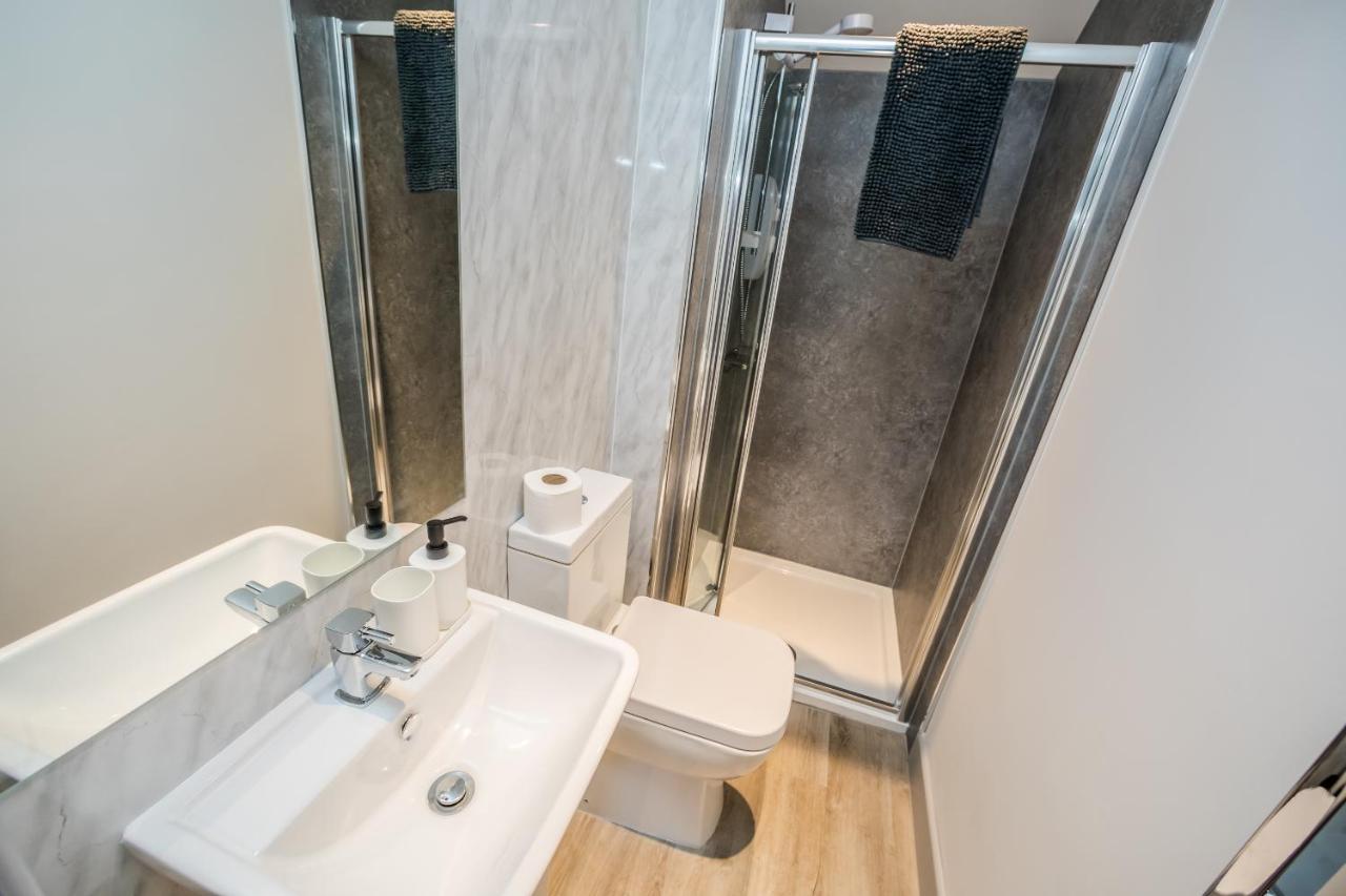 Greenhead Central Huddersfield Bagian luar foto