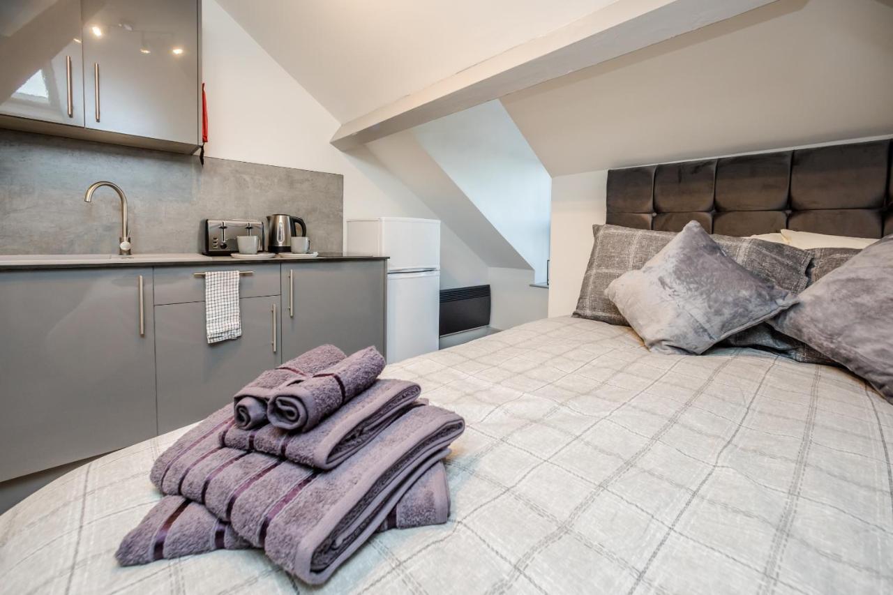 Greenhead Central Huddersfield Bagian luar foto